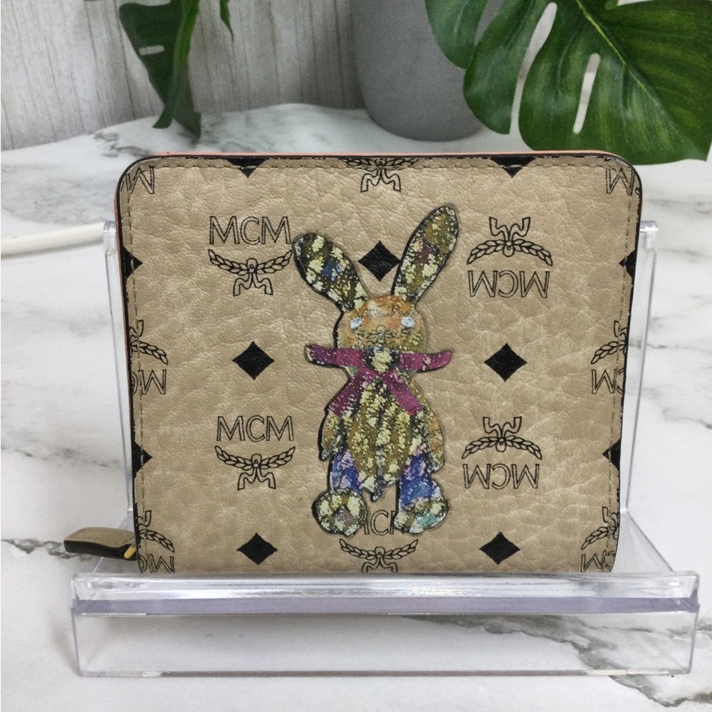 GUC. MCM Beige Logo Bunny Zip Wallet